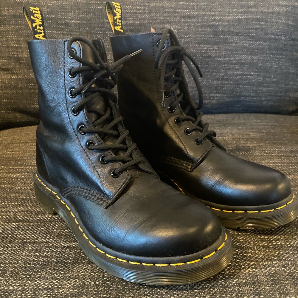Dr. Martens. Doc’s. PASCAL boot Women’s size 9/ 41